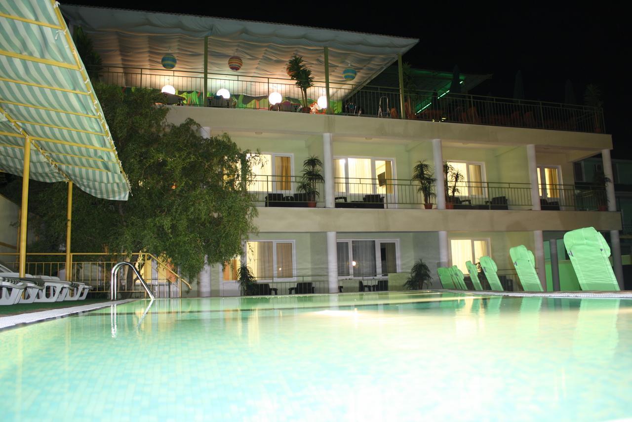 Green Hotel-Club Zatoka Kültér fotó