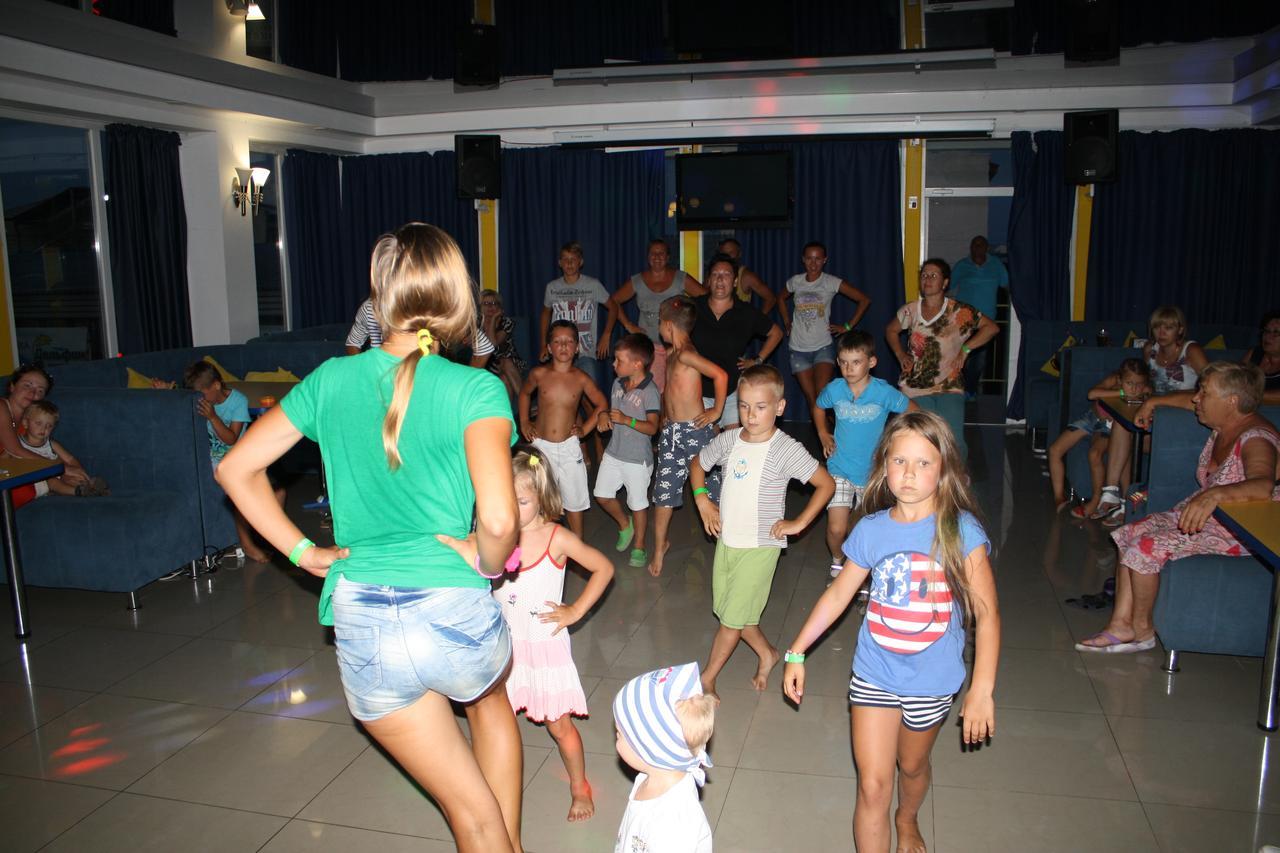 Green Hotel-Club Zatoka Kültér fotó