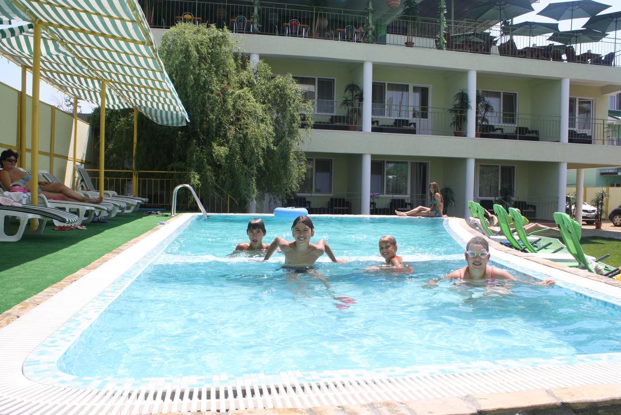 Green Hotel-Club Zatoka Kültér fotó